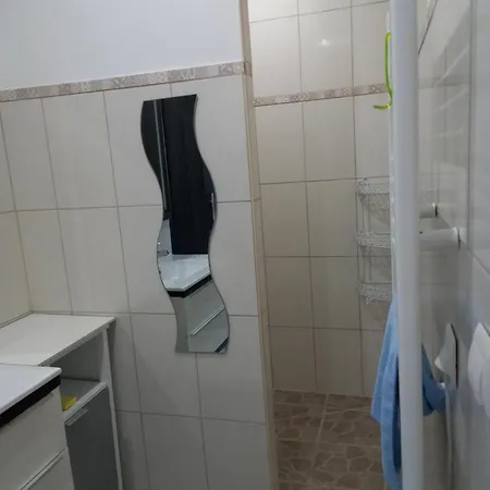 De La Queune 4 Pers 別荘