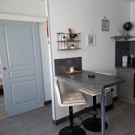 De La Queune 50 M2 Souvigny