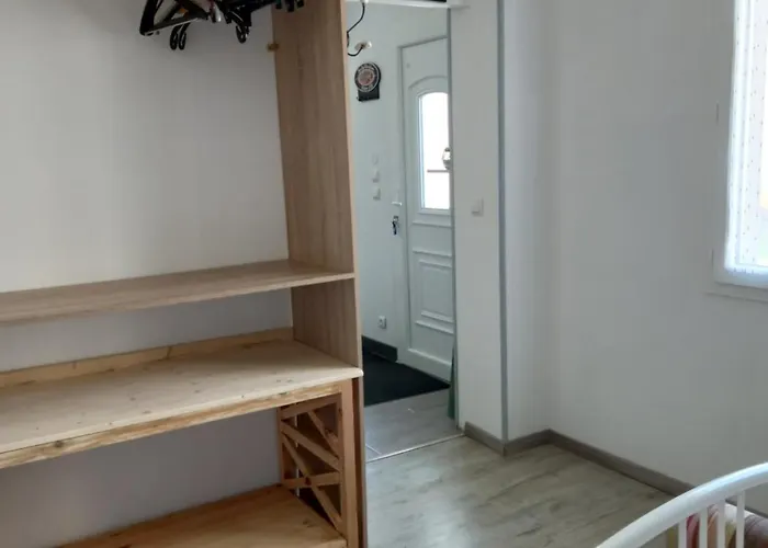 De La Queune 4 Pers Dom wakacyjny Souvigny